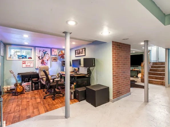 6 Mosely Avenue image 35 of 54