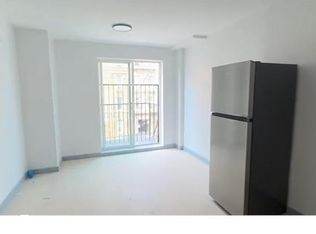 664 E 232nd St #3A, Bronx, NY 10466