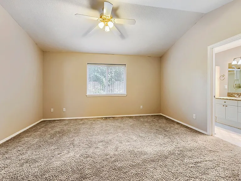 15084 Persimmon Way — Photo 14