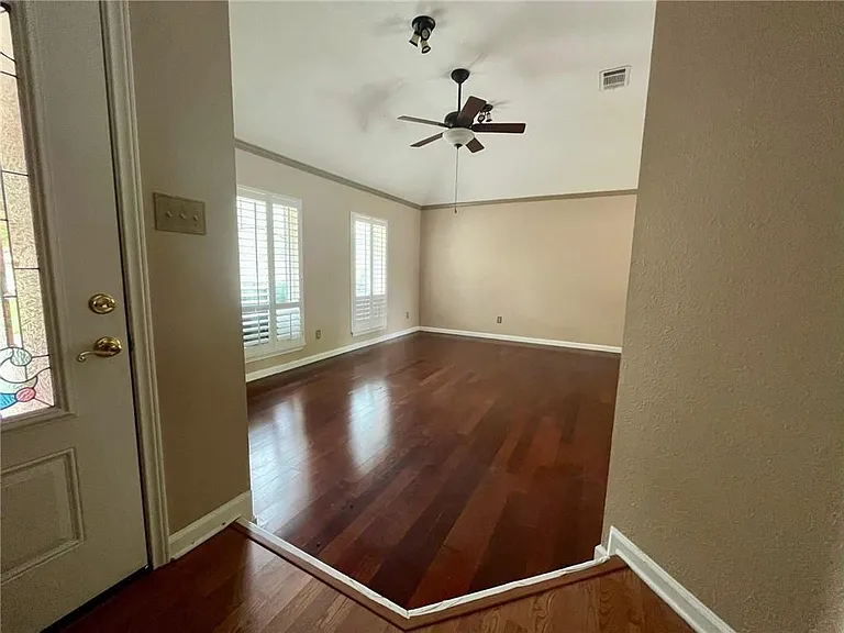 16508 Framingham Cir — Photo 20