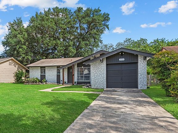 2nd image of 4306 DESERT VIEW DR