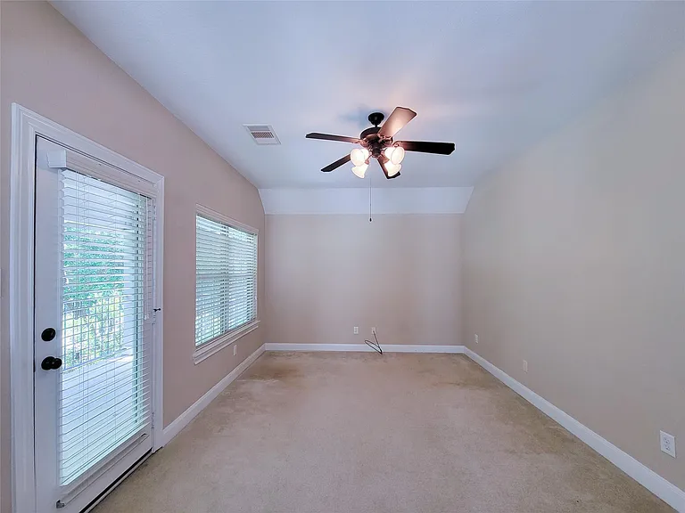 50 W Montfair Blvd — Photo 40