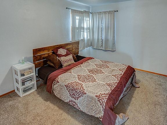 3rd image of 12 Marlo Dr