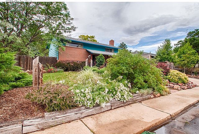 1110 Claremont Drive
