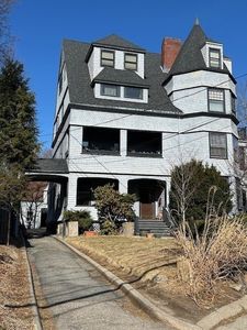 111 Davis Ave #1, Brookline, MA, 02445