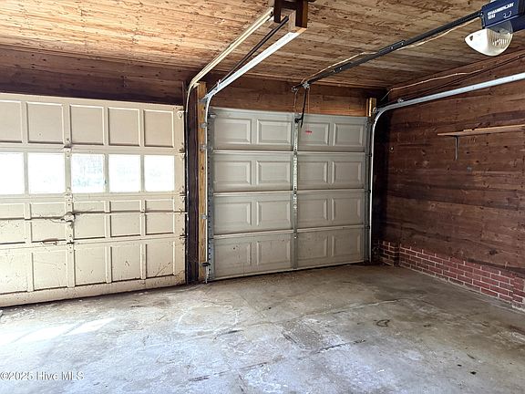 4th image of 726 Burton Street