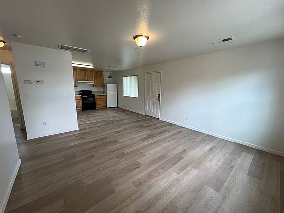 2nd image of 1177 N Ferger Ave