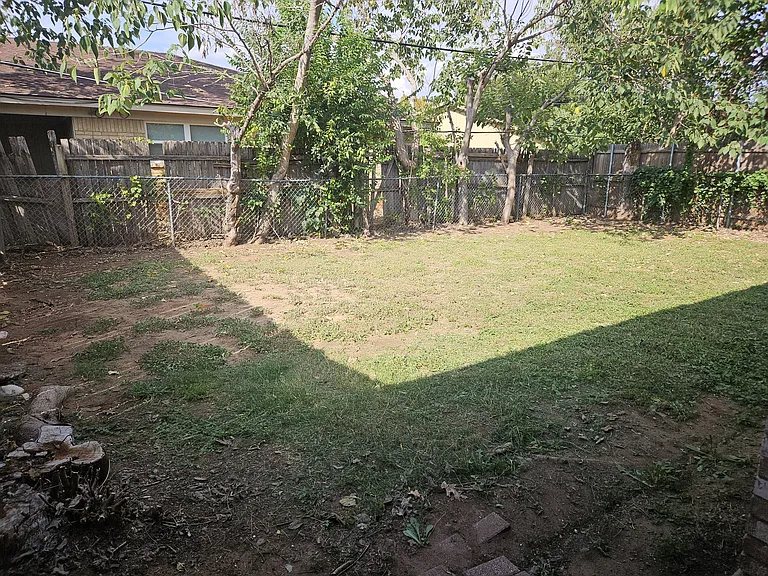 3008 Needles St #A — Photo 11