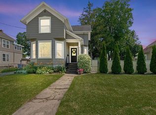 917 E Irving Ave, Oshkosh, WI 54901