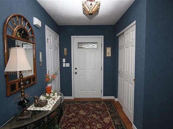 4th image of 2064 Macintosh Ln