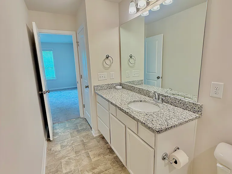 111 Norse Creek Dr — Photo 16