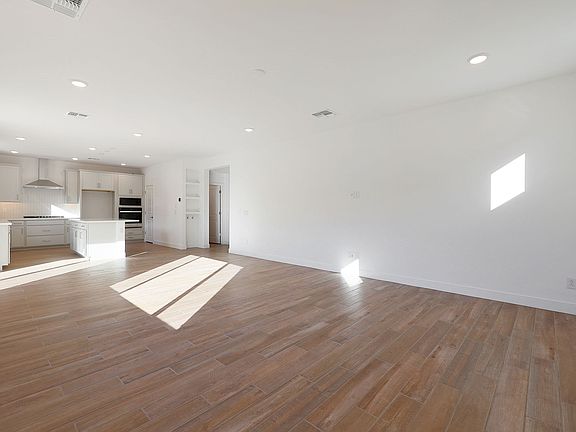 4th image of 4339 W Bradshaw Creek Ln