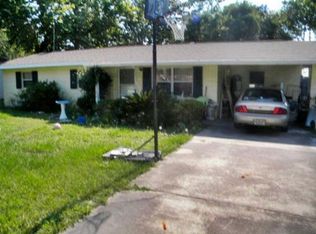 210 NE 8th St, Chiefland, FL 32626