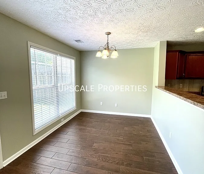 3784 Winthrop Dr — Photo 8