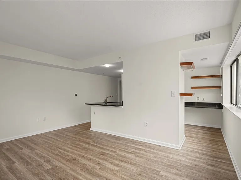 1225 13th St NW #407 — Photo 10