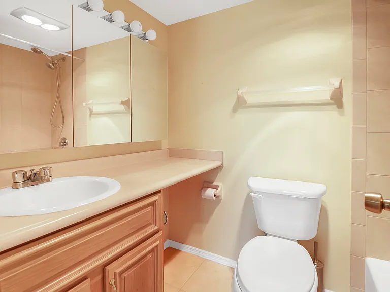 12016 Greenway Cir S #204 — Photo 8