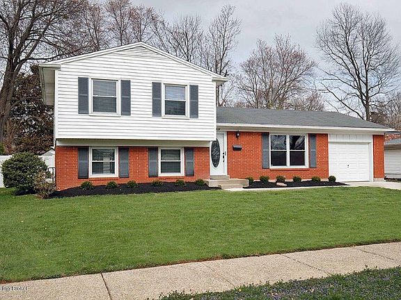 2nd image of 2409 Woodmont Dr
