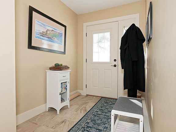3rd image of 1304D McNally Dr