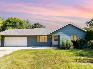 1354 2nd Ave SE, Cambridge, MN 55008