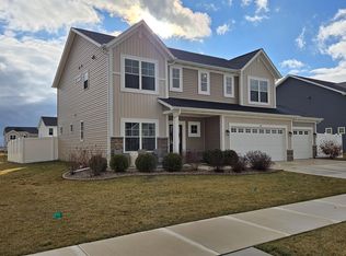 208 Sweetbay St, Valparaiso, IN 46385