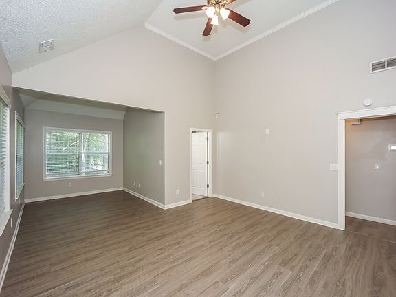 4th image of 91 Mosswood Trl