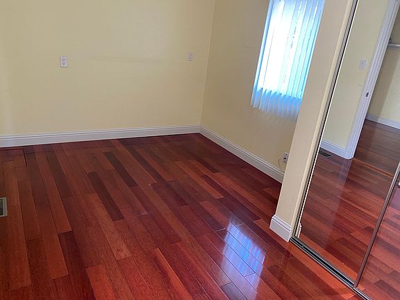 5th image of 279 Durant Ave