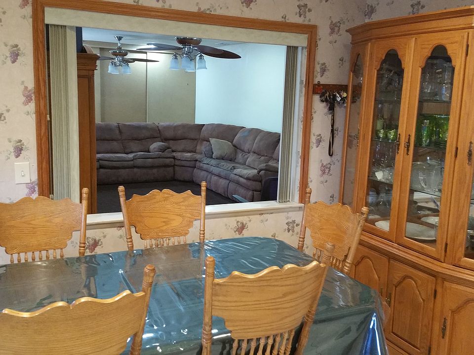 2nd image of 6252 Argyle Ave