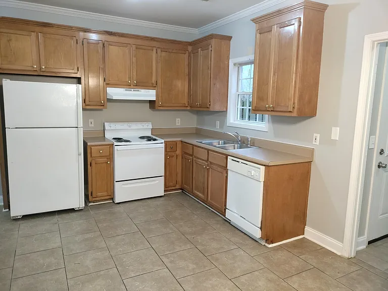 31 Jordan Rd — Photo 5