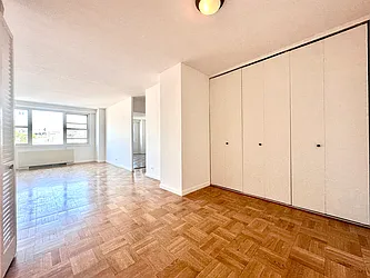 Rented by Addison Property Group