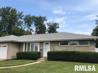 901 W Westwood Dr, Peoria, IL