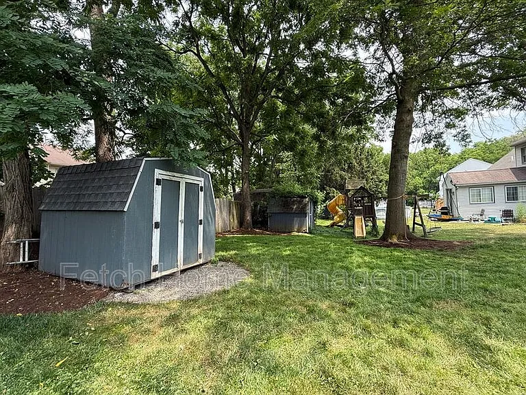 55 Beech Ln — Photo 25