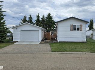 3400 48th St #88, Stony Plain, AB T7Z1R9