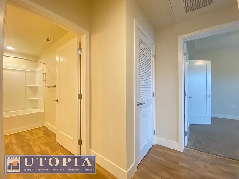 716 Darwin St #304 — Photo 1