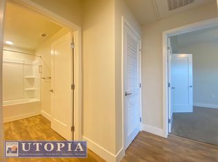 Beautiful 2 Bedroom, 1 Bathroom with a desirable balcony located in the heart of Seabright and cl..., Santa Cruz, CA 95062