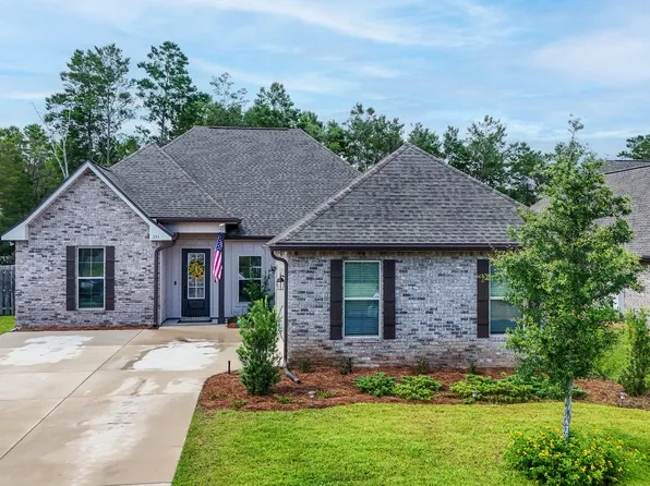 251 Blaze Blvd, Freeport, FL 32439