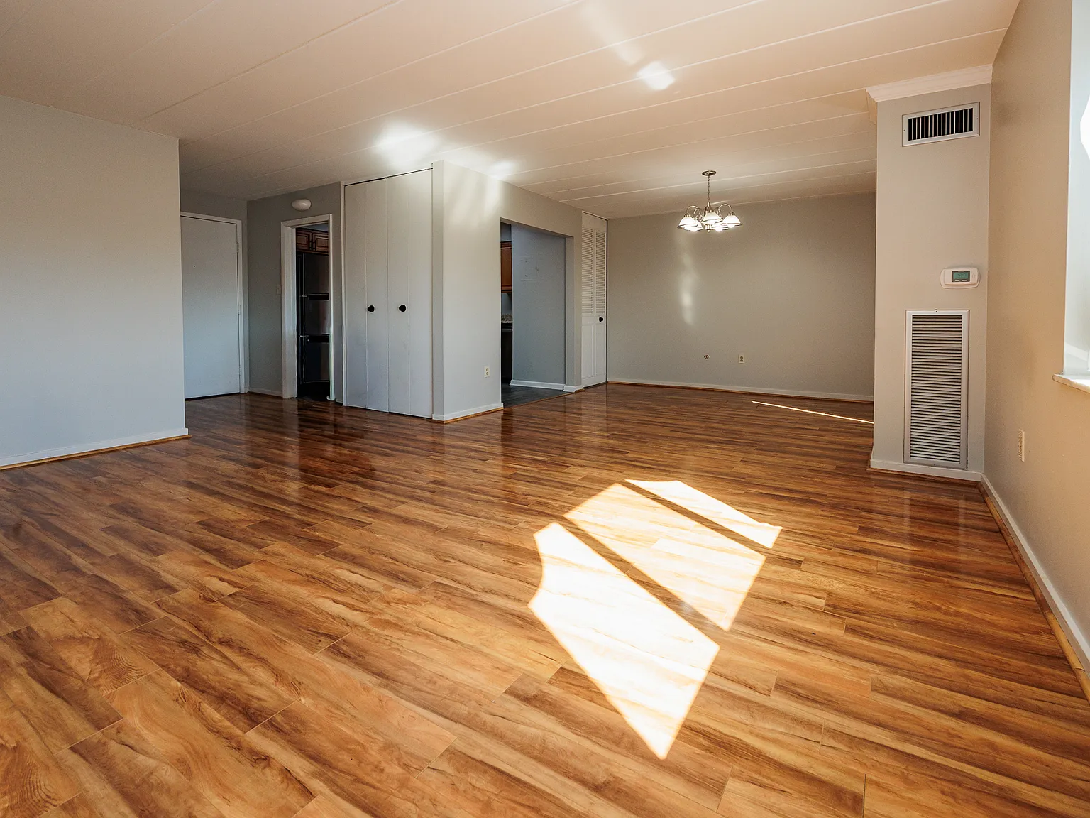 1 bed, 856 sqft, $1,700 — Photo 4