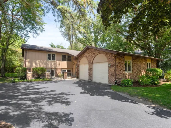 8 E Louis Ave, Lake Forest, IL 60045