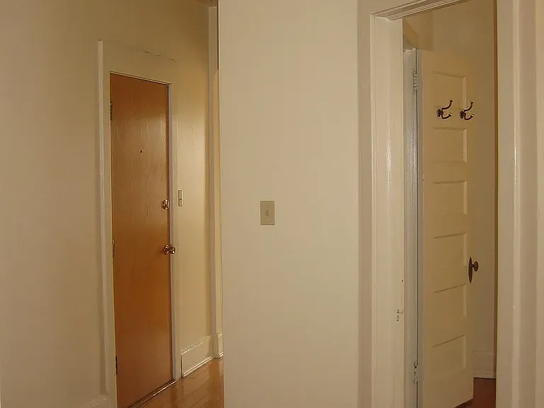 590 Holly Ave — Photo 6