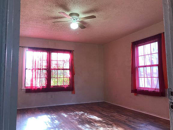 4th image of 3328 Beauchamp Ave
