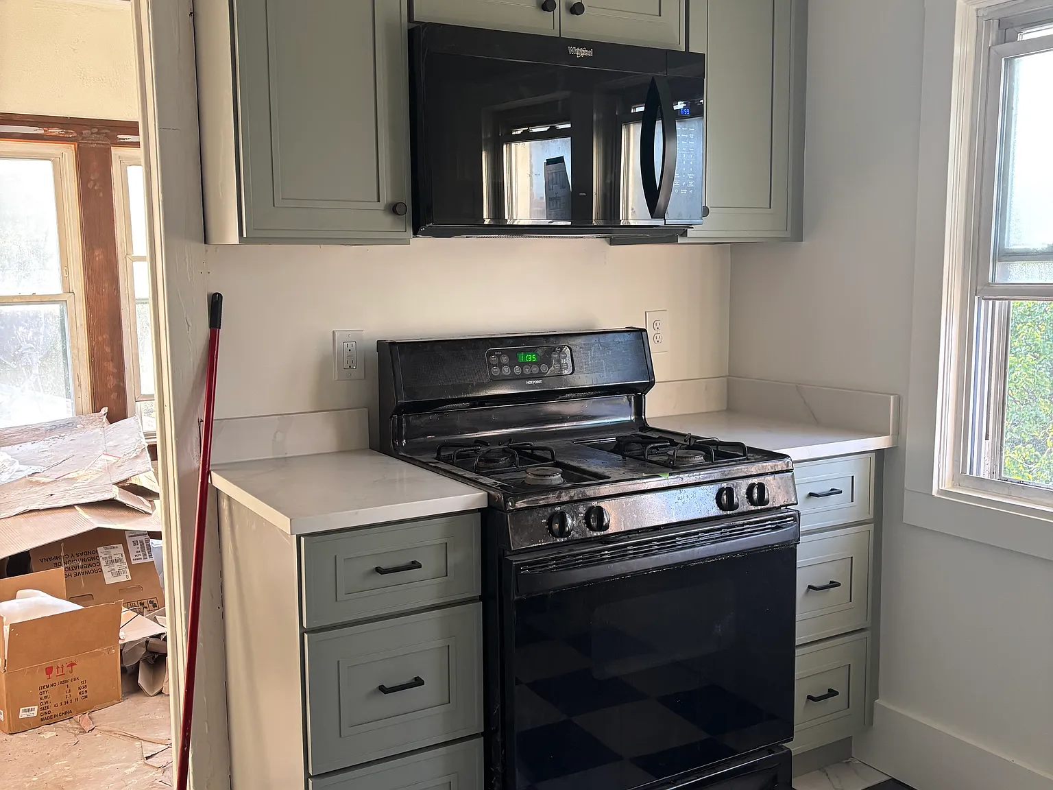 3 bed, 2000 sqft, $1,600 — Photo 4