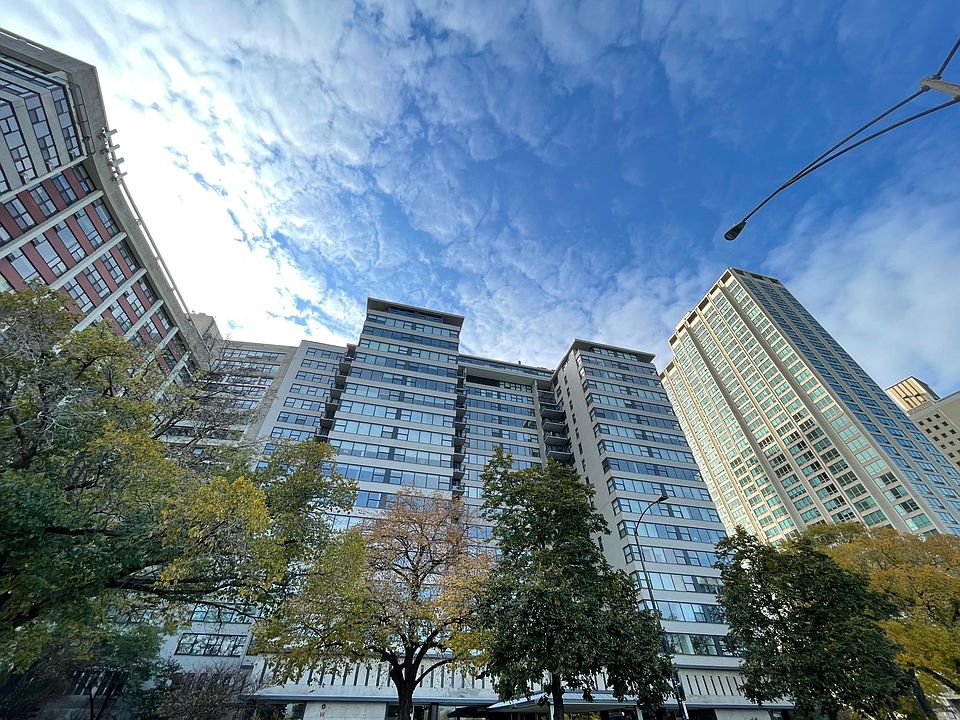 1st image of 3430 N Lake Shore Dr APT 19M