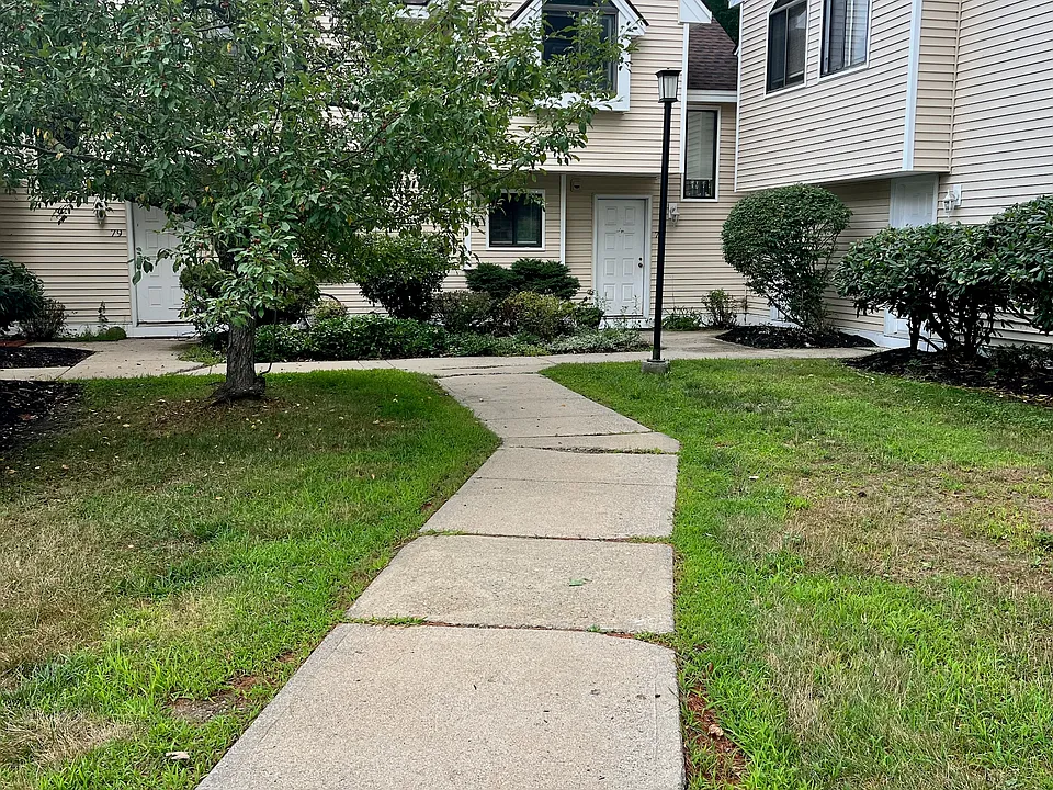 77 Franklin Hts
