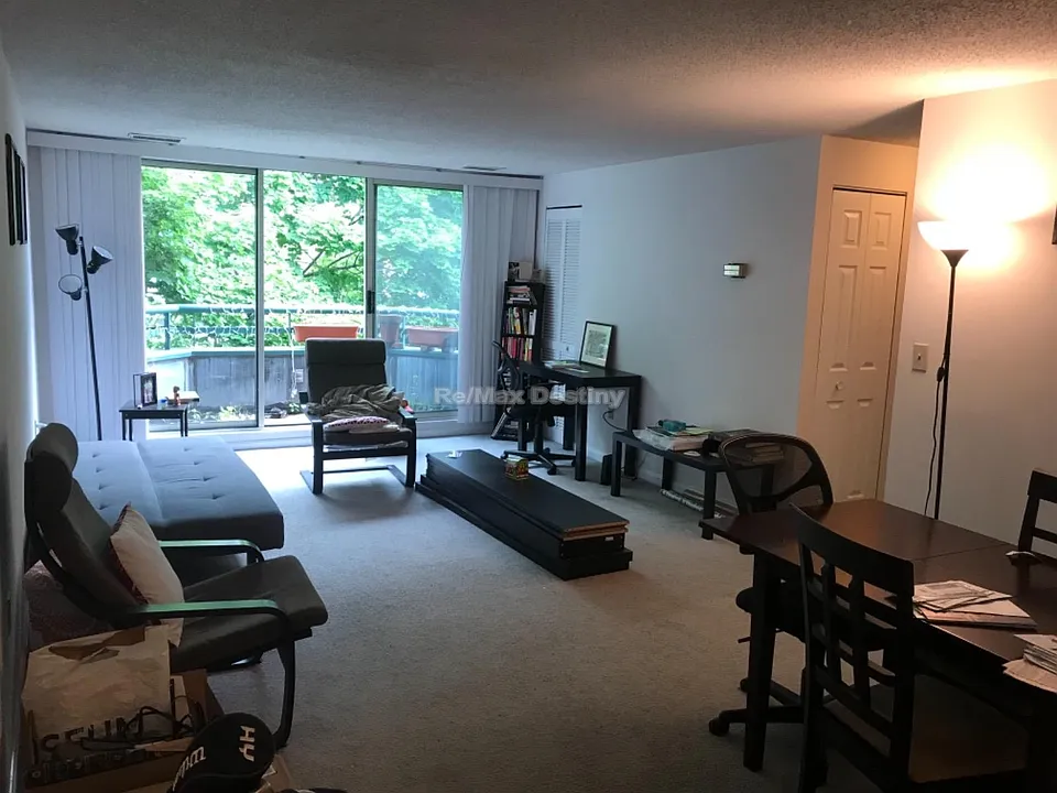 175 Beacon St #406