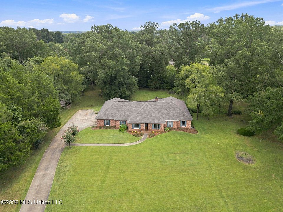 1st image of 109 Ingleside Rd