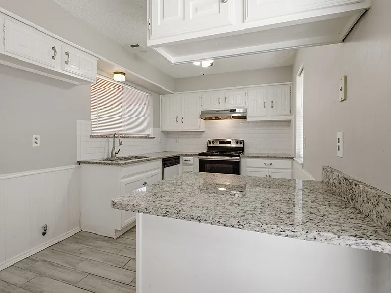7306 Ridgeview Dr — Photo 11