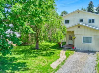 910 Ruth Ave, Sandpoint, ID 83864