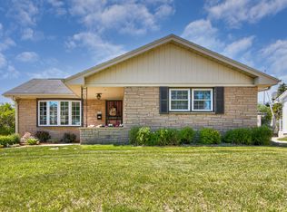 8205 W Ohio Ave, Milwaukee, WI 53219
