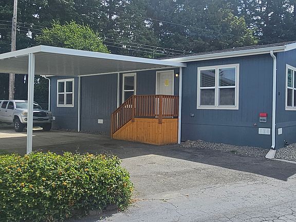 3rd image of 3928 21st Ave SE Unit 11