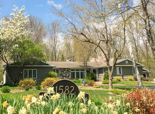 1582 Fox Ct, Green Bay, WI 54313