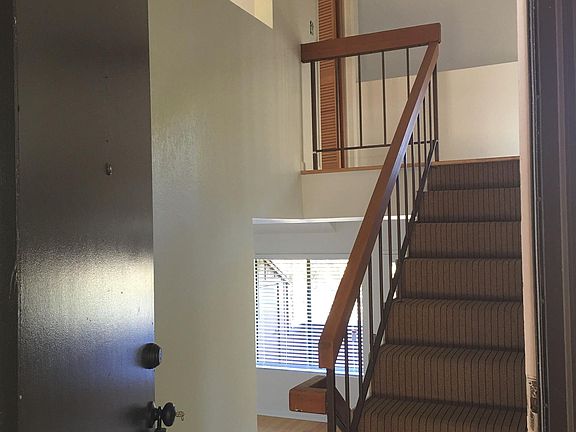 5th image of 1050 Vista Del Pueblo APT 19